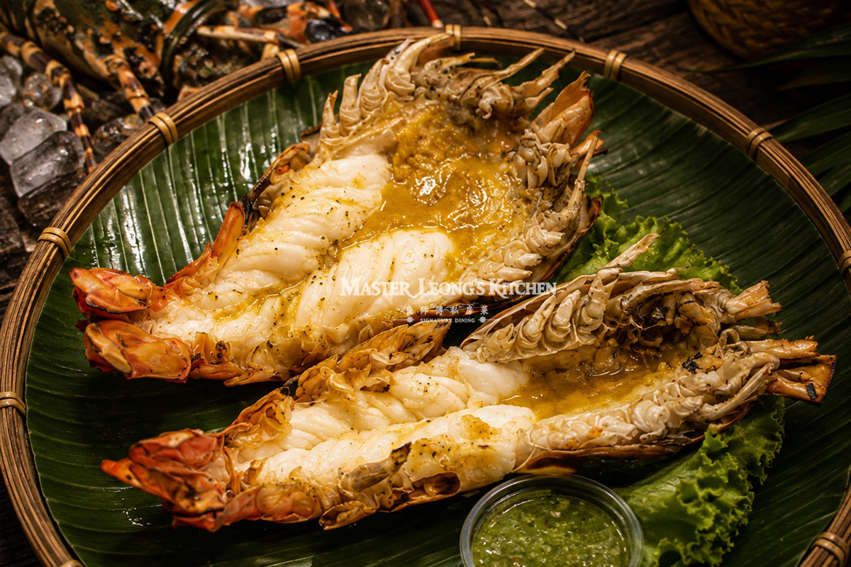 GRILLED BBQ BIG HEAD PRAWNS
